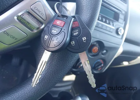 2016 Nissan Versa 1.6 Sv z USA, uszkodzony, nr VIN 3N1CN7AP4GL916070